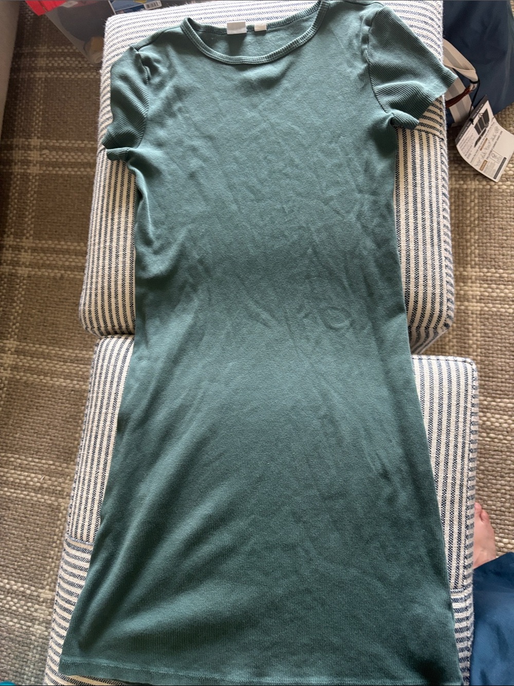GAP kids Short Sleeve ribbed Dress in forest Green size 14-16
